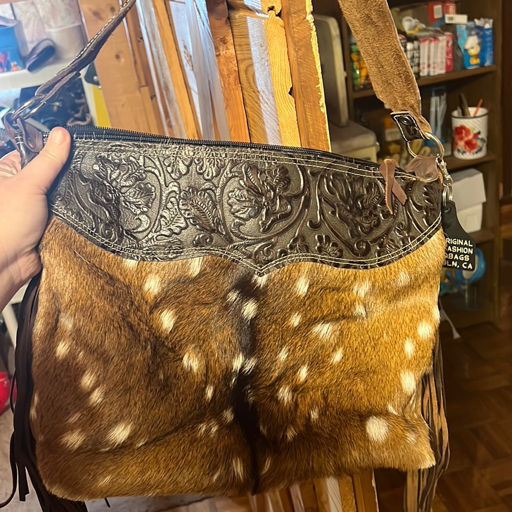 HCC axis purse